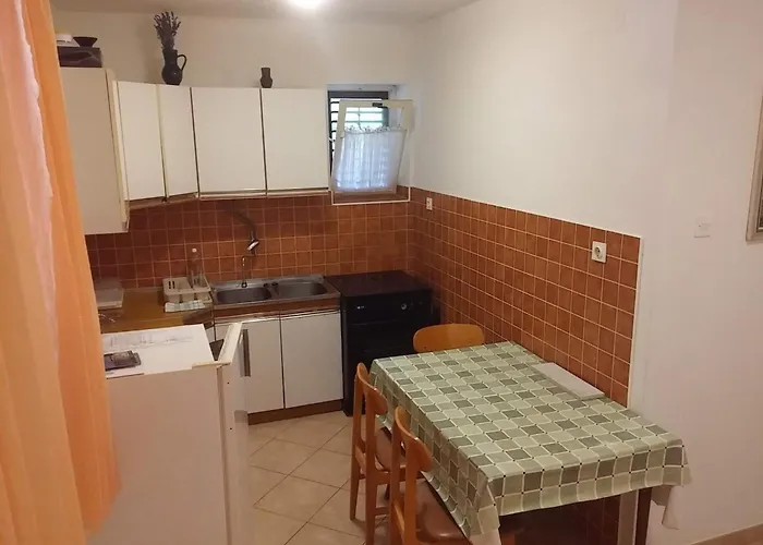Apartment Katarina Mit Garten Und Grill By Interhome *