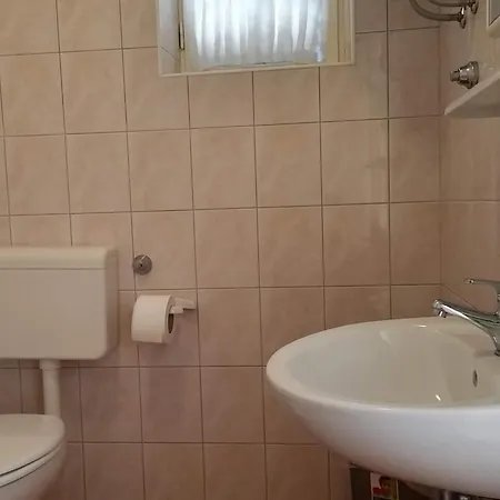 דירה Katarina Mit Garten Und Grill By Interhome נובי ווינודולסקי